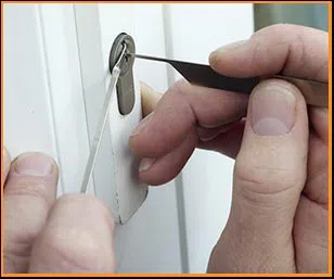 Richmond Expert Locksmith Richmond, VA 804-368-3556 Richmond Expert Locksmith Richmond, VA 804-368-3556 - 18-24-hour-emergency-locksmith